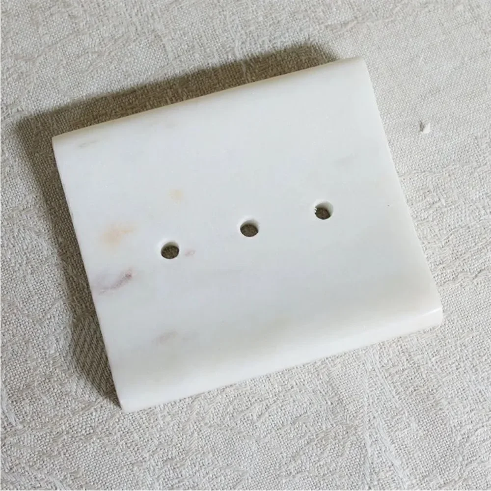 Anthropologie Concave Marble Soapdish